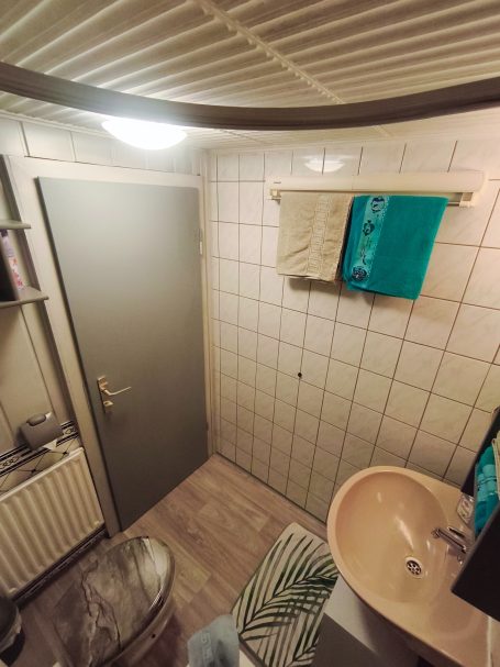 Doppelbett Zimmer 1 Bad